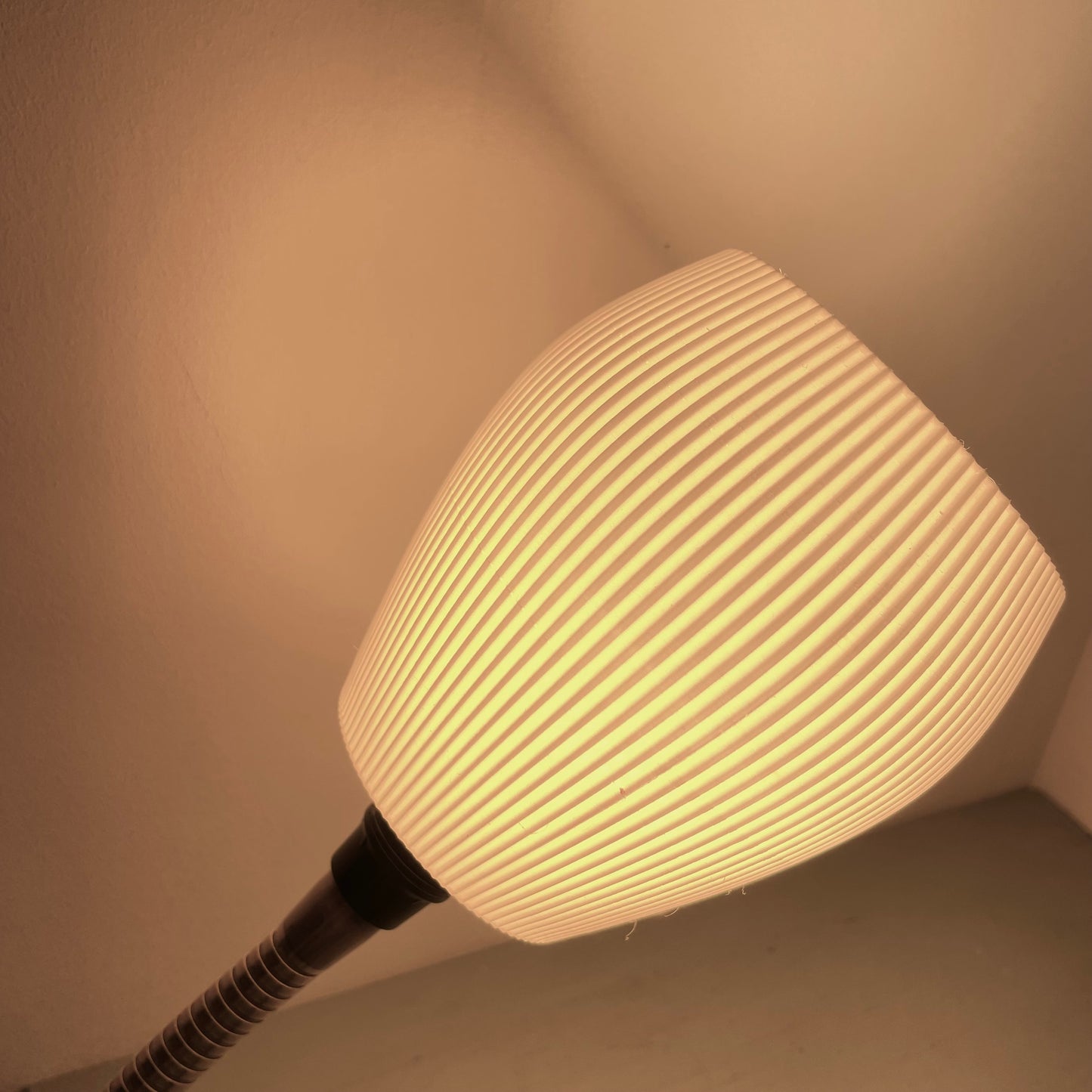 Rib Clamp Lamp