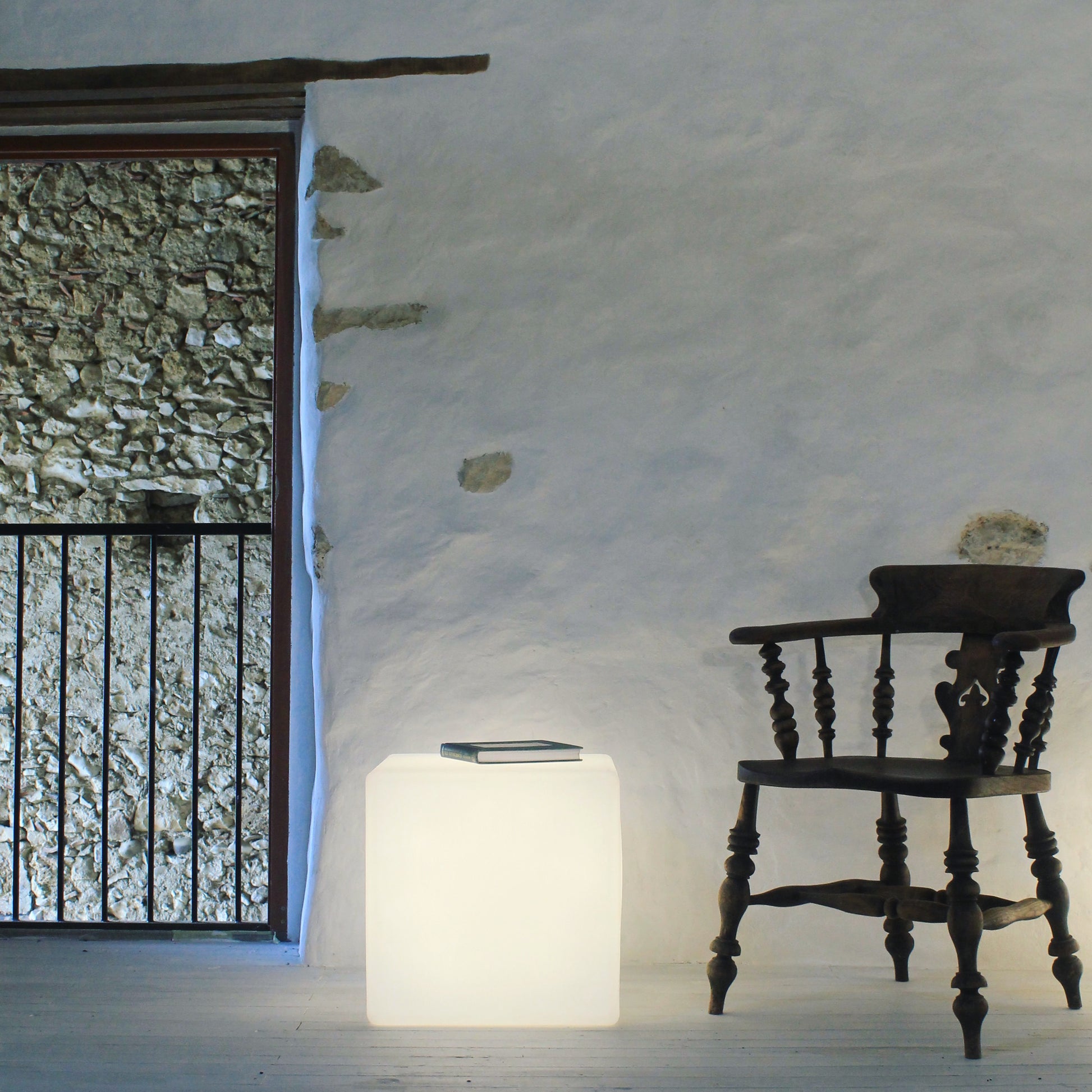Cube Light Table Lamp