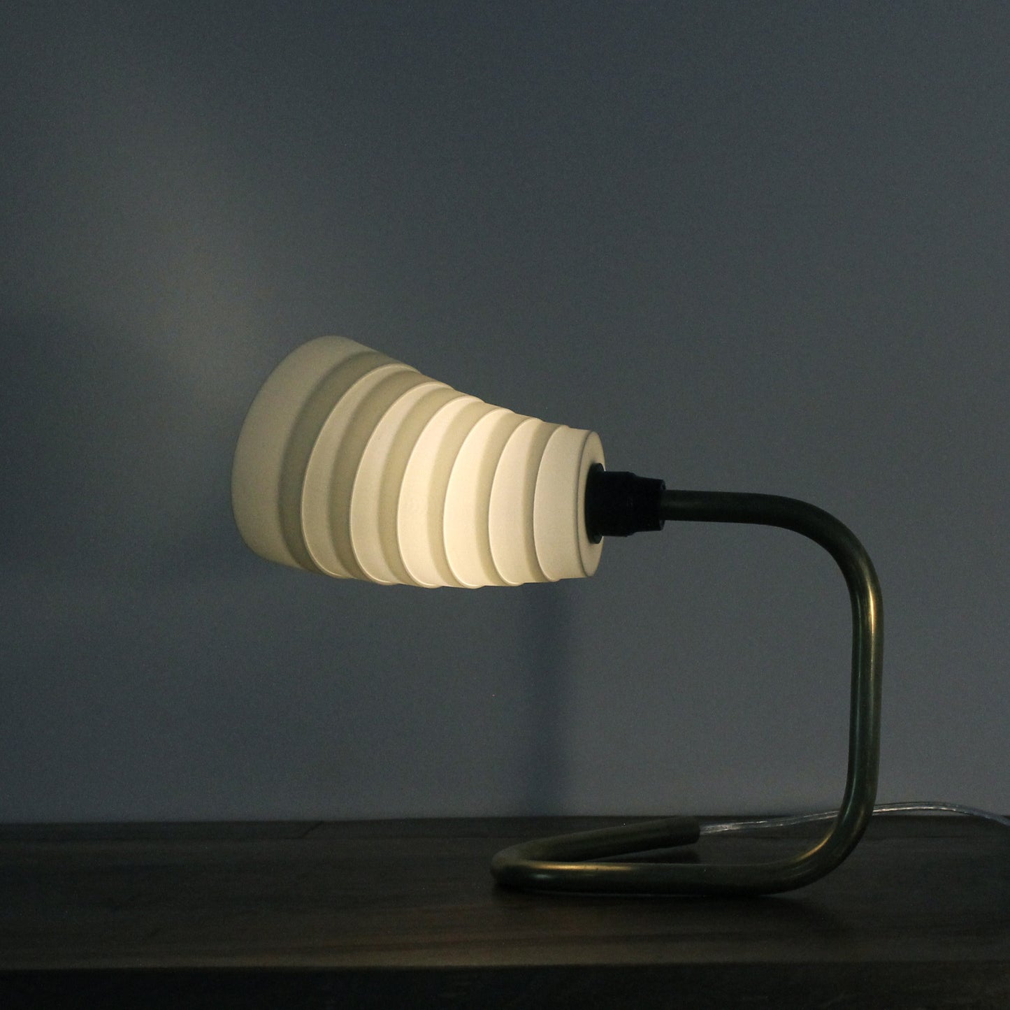 Whip 100-130 Table Lamp