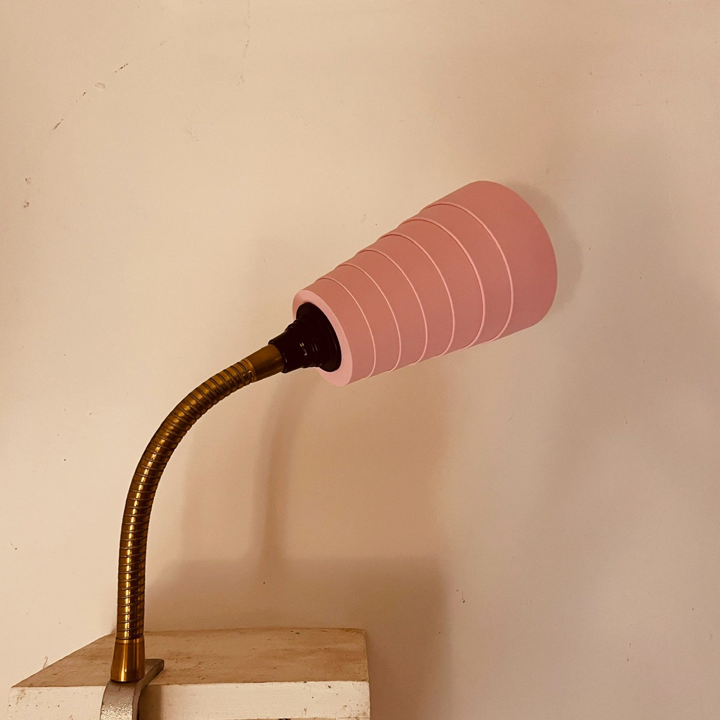 Whip 100-140 clamp lamp