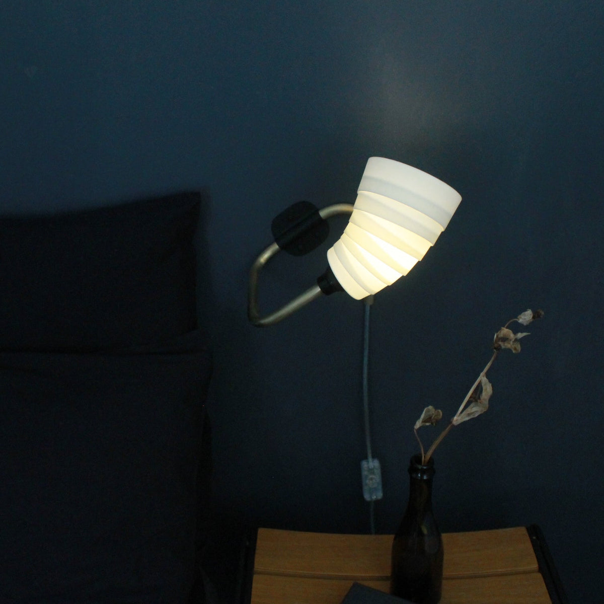 Whip 100-130 Wall Lamp S