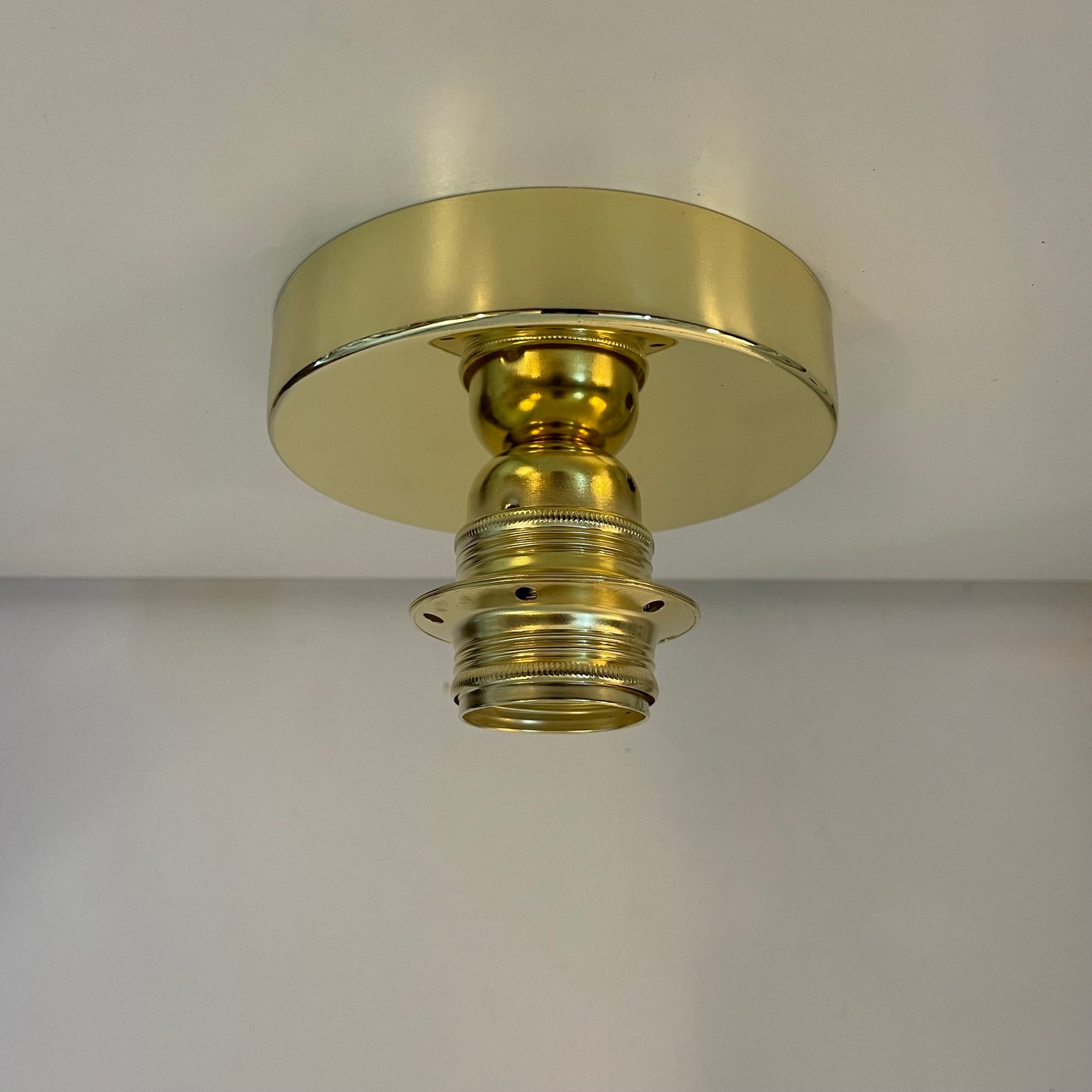 Flush ceiling-wall light fitting