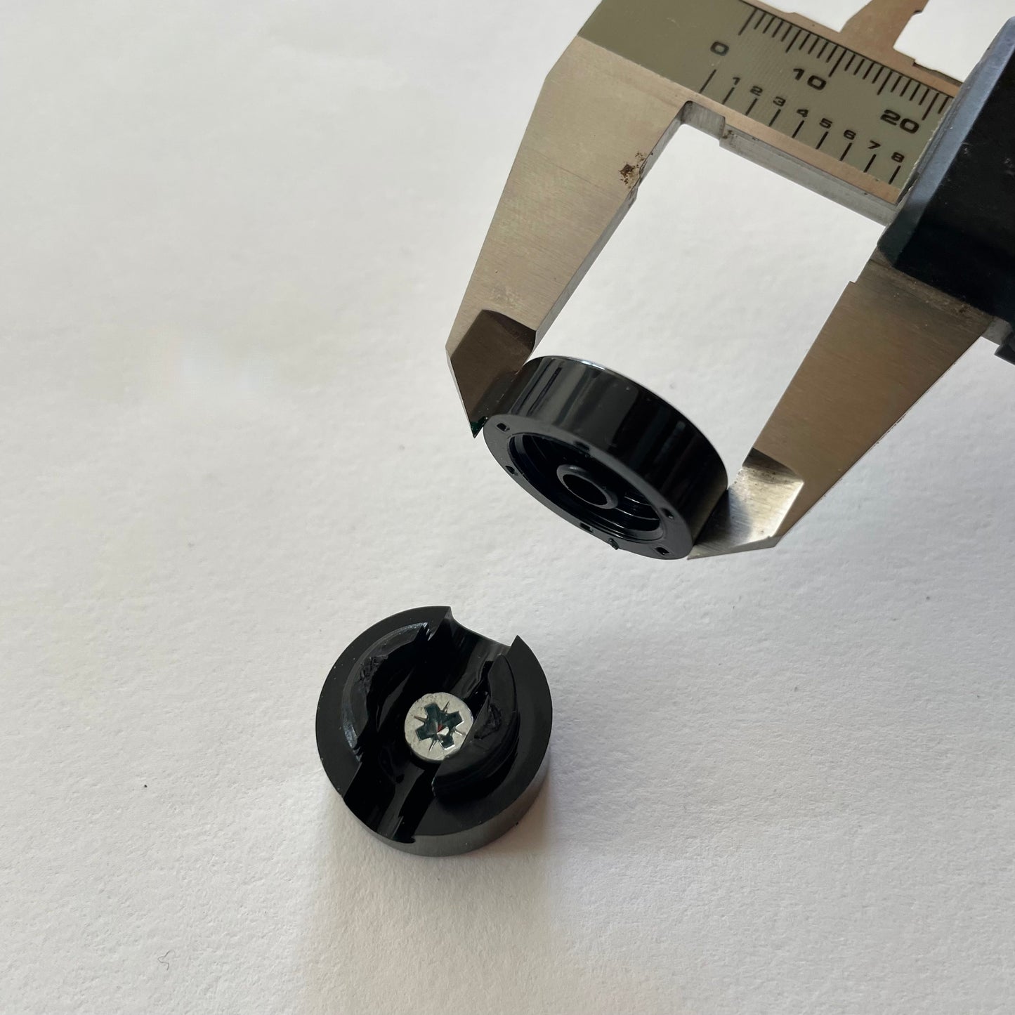 Ceiling Cable Grip
