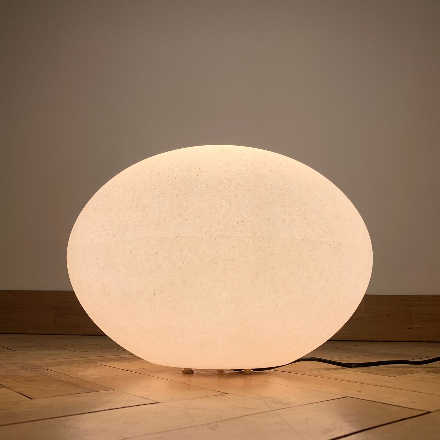 Apo 32 Table Lamp