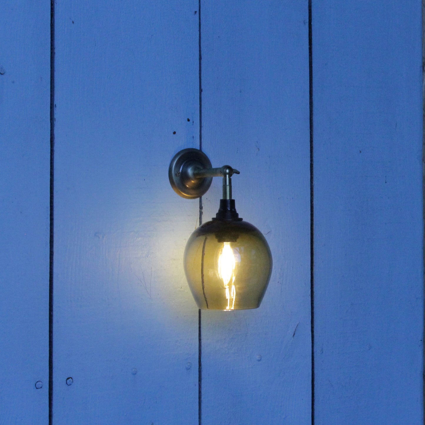 Bell 125 Wall Lamp